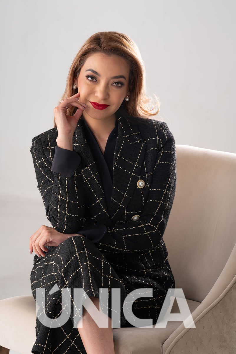 Edhalí Moreno-Revista Única